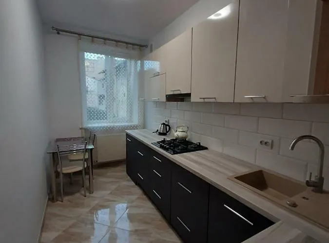 In Serbska Львов