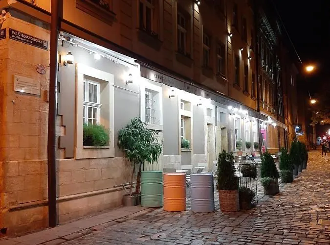 In Serbska Apartamento Leópolis