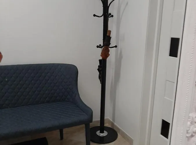 In Serbska * לבוב